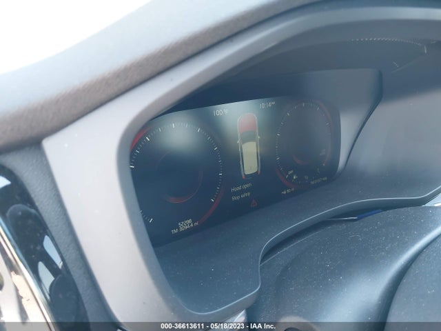 2018 Volvo XC60, VIN: YV4102RK3J1039498