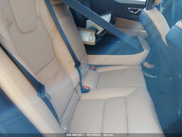 2018 Volvo XC60, VIN: YV4102RK3J1039498