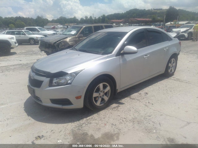 Chevrolet Cruze 1lt 2014 1G1PC5SBXE7338188 Image 2
