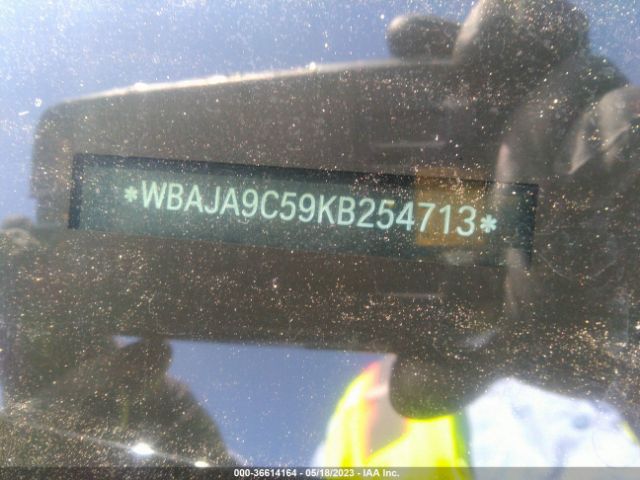 WBAJA9C59KB254713 BMW 5 Series 530e Iperformance
