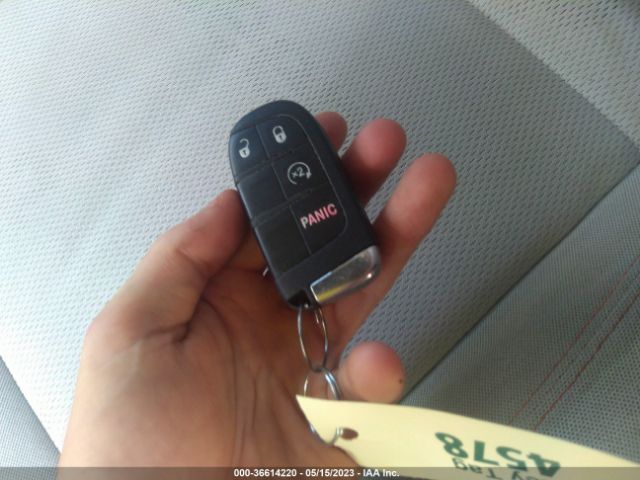 ZACCJABT0FPB64737 Jeep Renegade Latitude
