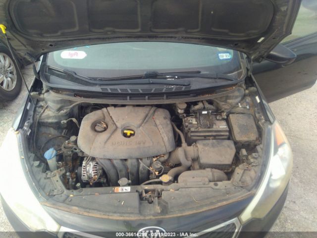 KNAFK4A61F5415769 KIA FORTE LX