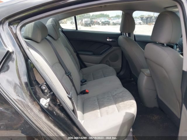 KNAFK4A61F5415769 KIA FORTE LX