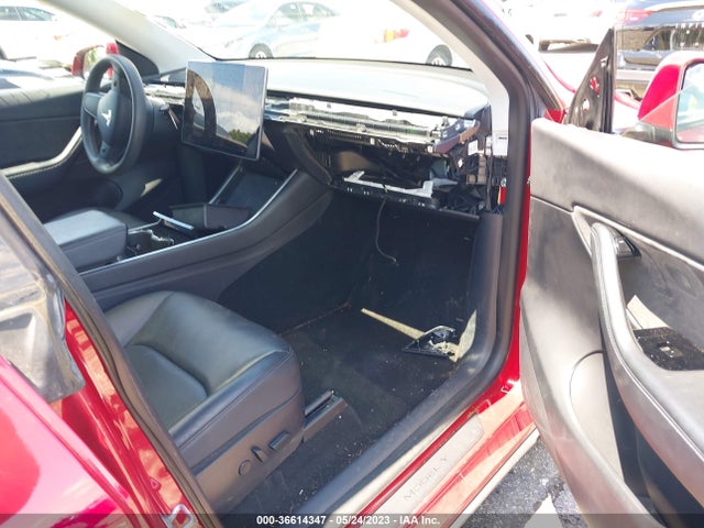 5YJYGDEFXLF000709 Tesla Model Y Long Range/performance