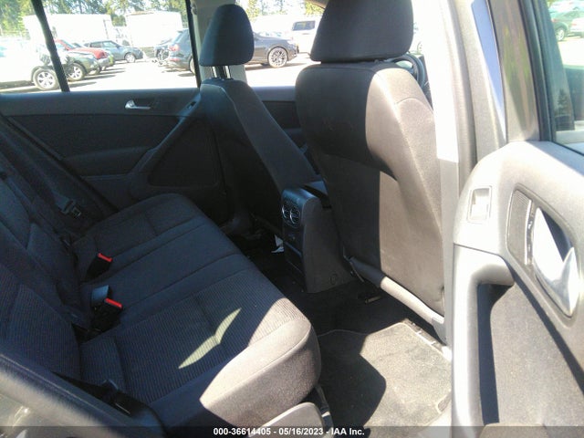 WVGAV3AX8EW624910 Volkswagen TIGUAN S