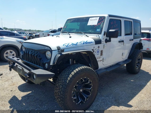 1C4HJWEG7JL928753 Jeep Wrangler Jk Unlimited Sahara