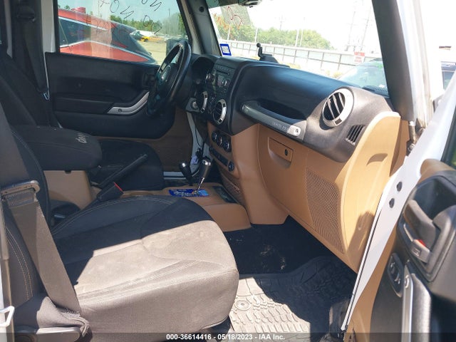 1C4HJWEG7JL928753 Jeep Wrangler Jk Unlimited Sahara