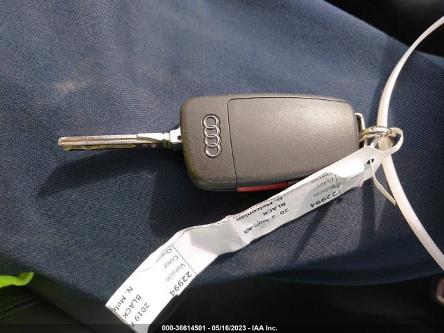 WAUAUGFF9KA109841 Audi A3 Sedan Premium/titanium Premium
