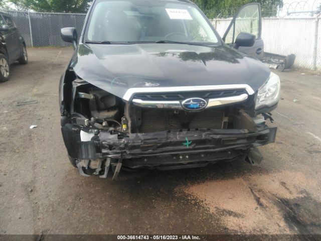 JF2SJAEC6JH506788 Subaru Forester Premium