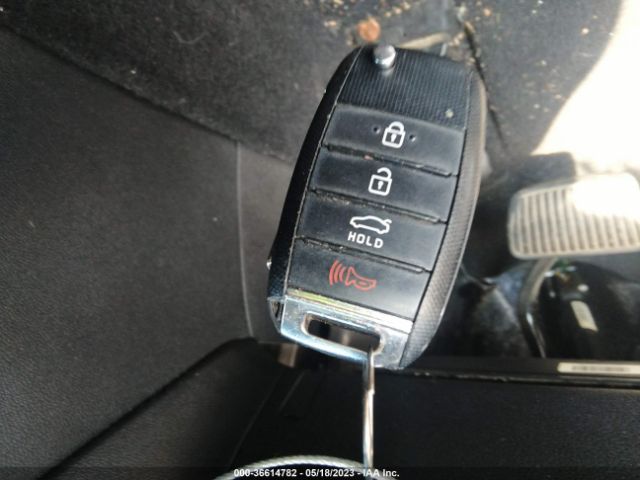 5XXGT4L37GG046680 KIA Optima Lx