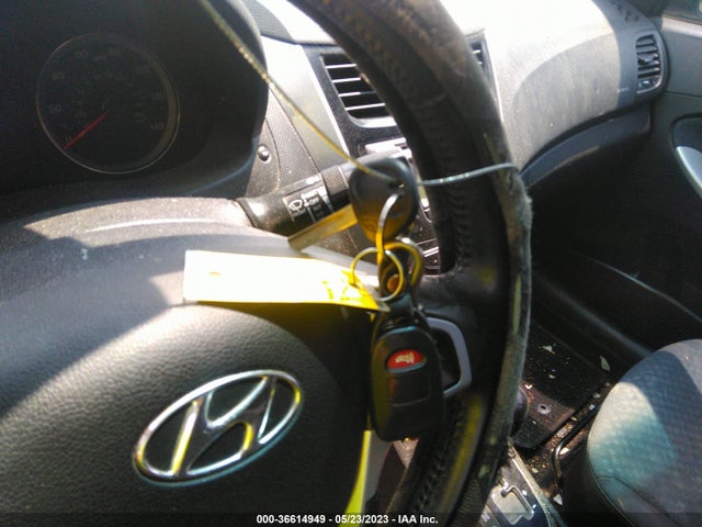 2013 HYUNDAI ACCENT SE VIN: KMHCU5AE4DU121374