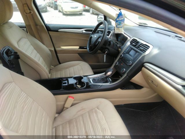 3FA6P0H72GR234826 Ford FUSION SE