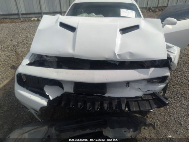 2C3CDZAG7JH131509 Dodge Challenger Sxt