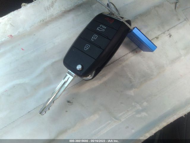 KNAFX4A65F5302117 KIA FORTE LX