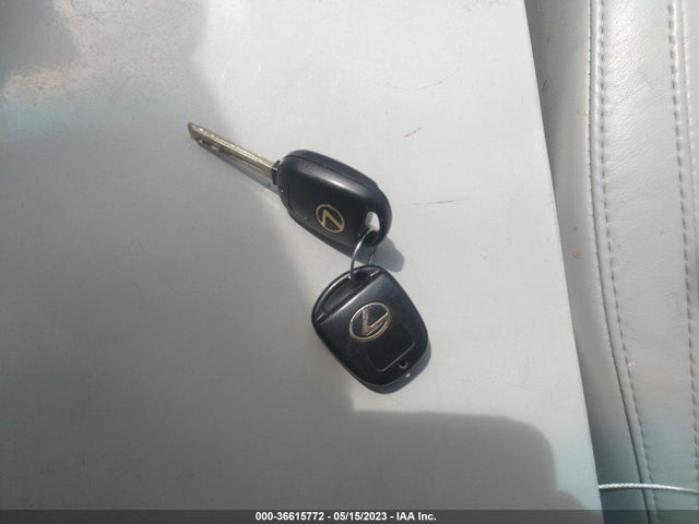 2005 LEXUS RX 330 VIN: 2T2GA31U25C023013
