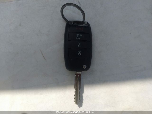 3KPFK4A71HE045331 KIA FORTE LX