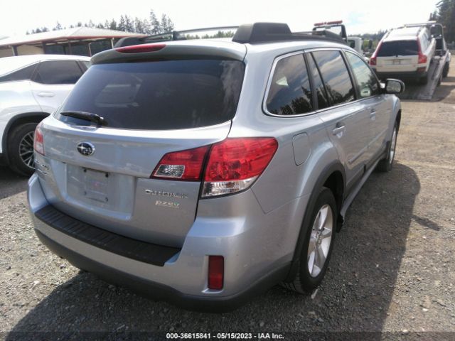 4S4BRBLC3E3268221 Subaru Outback 2.5i Limited