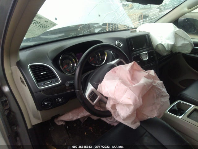 2C4RC1BG9GR173899 Chrysler Town & Country Touring