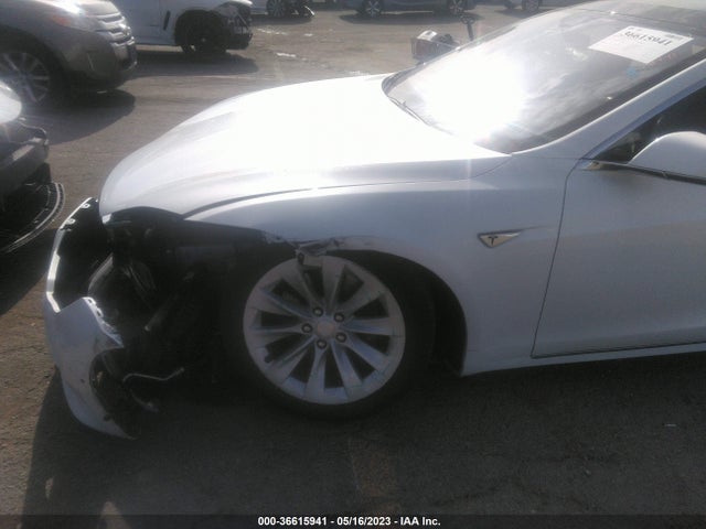 Tesla Model S 90d/70d/75d/60d/85d 2016 5YJSA1E22GF150449 Image 9