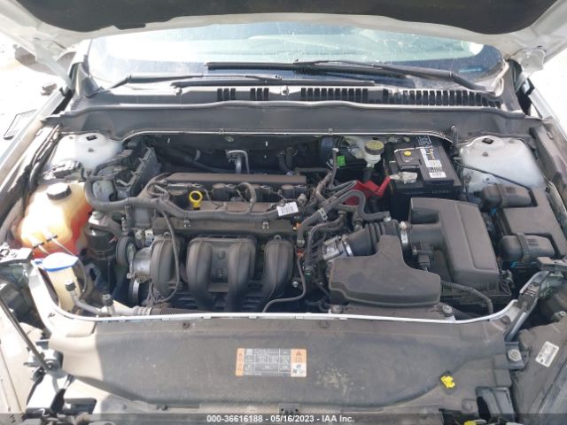 3FA6P0H79FR104962 Ford FUSION SE