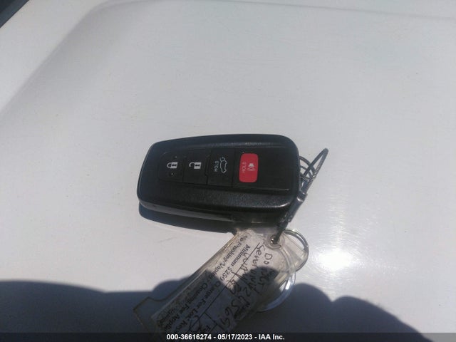Toyota Highlander Xle 2022 5TDGZRAH0NS110421 Image 3