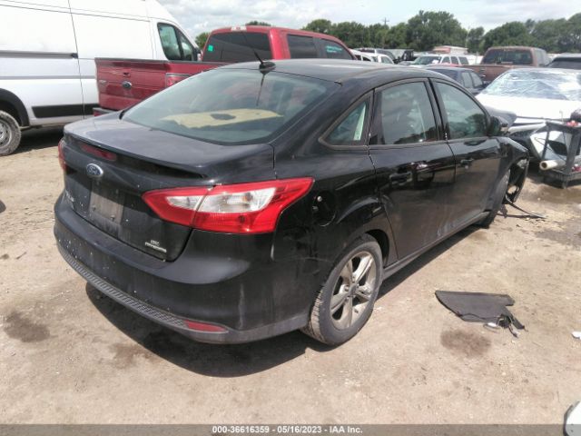 1FADP3F27EL372874 Ford FOCUS SE