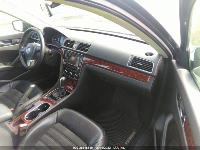 2013 VOLKSWAGEN PASSAT SEL PREMIUM VIN: 1VWCP7A32DC008595