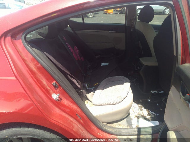 Hyundai Elantra Value Edition 2018 5NPD84LF7JH395669 Image 9
