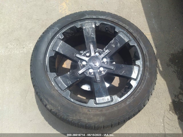 Chevrolet Suburban Premier 2017 1GNSCJKC5HR241418 Image 4