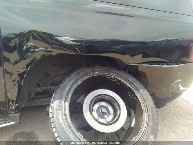 Chevrolet Suburban Premier 2017 1GNSCJKC5HR241418 Image 8