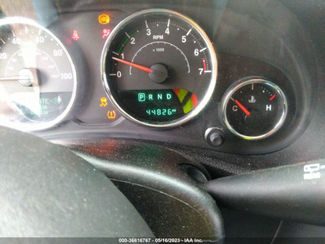 1C4HJWEG7HL627698 Jeep Wrangler Unlimited Sahara