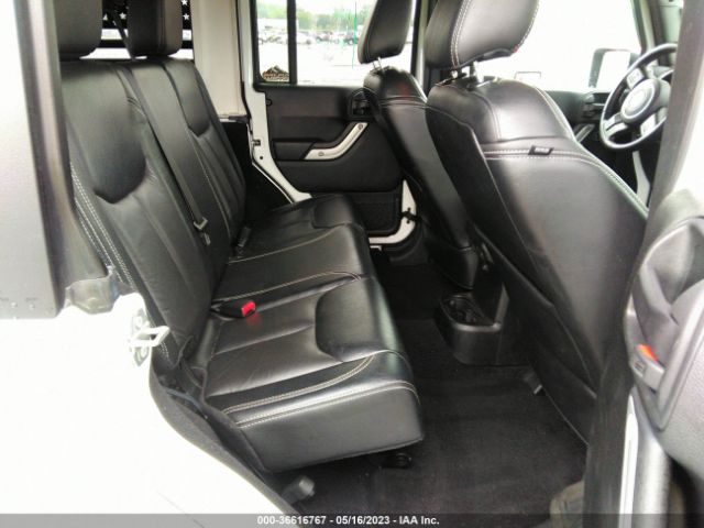 1C4HJWEG7HL627698 Jeep Wrangler Unlimited Sahara