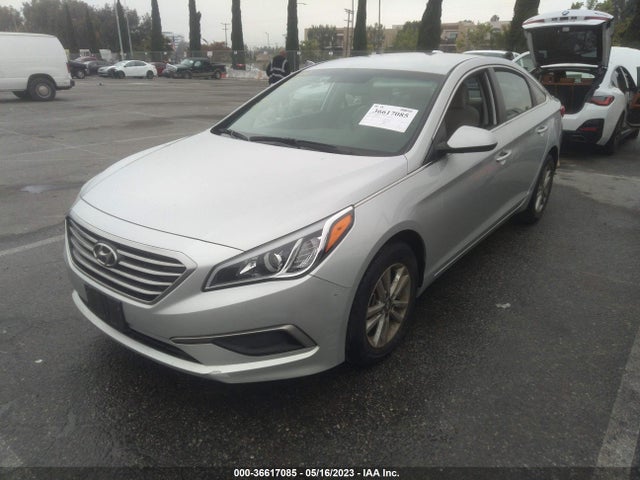 Hyundai SONATA SE 2017 5NPE24AF3HH482780 Image 2