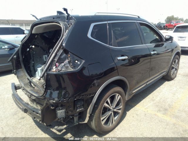 JN8AT2MT0HW137058 Nissan Rogue Sl