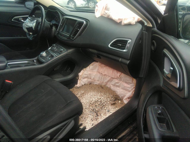 1C3CCCAB6GN125415 Chrysler 200 Limited