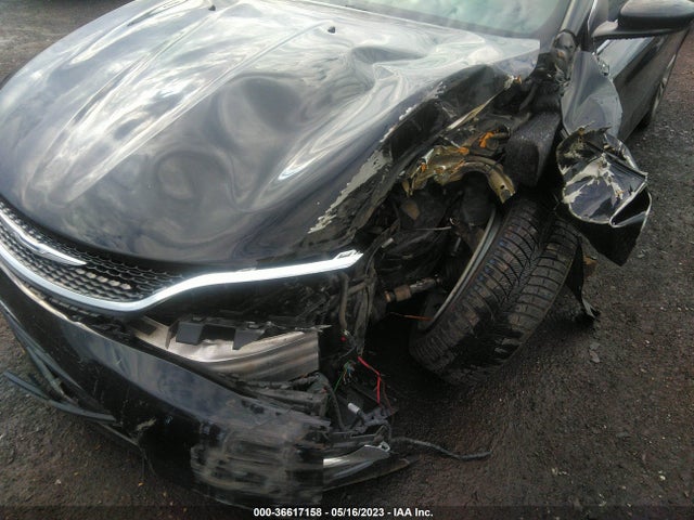1C3CCCAB6GN125415 Chrysler 200 Limited