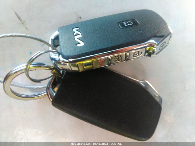 5XYRH4LF9NG075207 KIA SORENTO EX