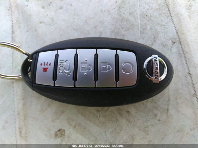 5N1DR2MM5JC604381 Nissan Pathfinder Sl