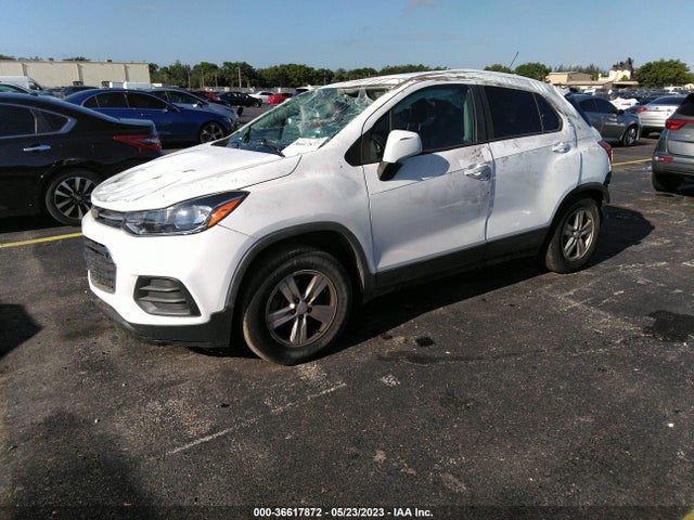 Chevrolet TRAX LS 2020 3GNCJKSB9LL127140 Image 2