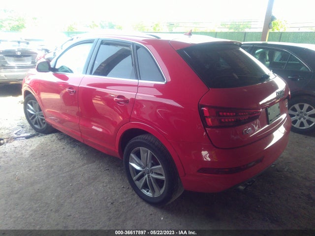 WA1JCCFS8JR018288 Audi Q3 Premium Plus