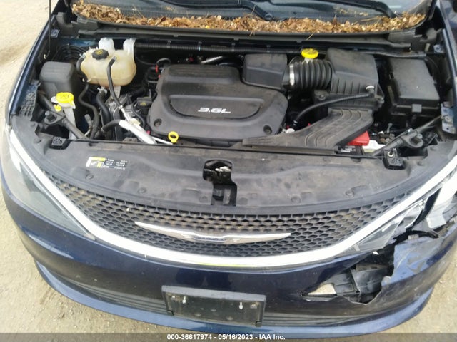 2C4RC1DG6HR711828 Chrysler Pacifica Touring