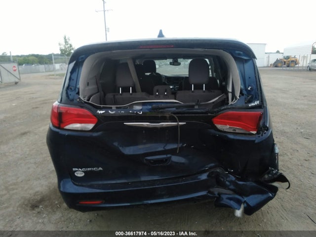 2C4RC1DG6HR711828 Chrysler Pacifica Touring