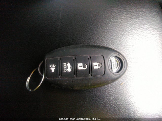2015 NISSAN ROGUE SL VIN: 5N1AT2MV2FC767686