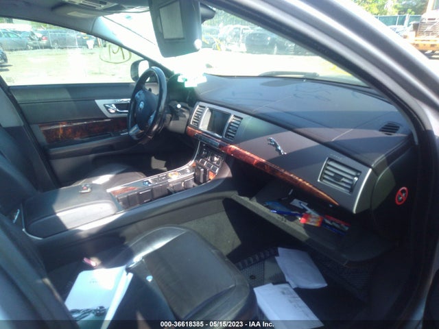 2009 JAGUAR XF LUXURY VIN: SAJWA05B79HR10293