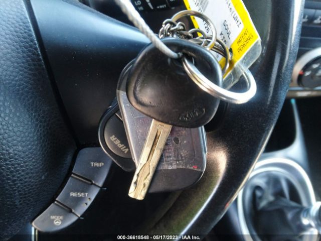KNDJN2A21F7174726 KIA Soul Base