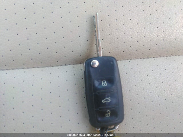 WVGAV3AX6EW055524 Volkswagen TIGUAN SE