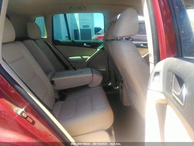 WVGAV3AX6EW055524 Volkswagen TIGUAN SE