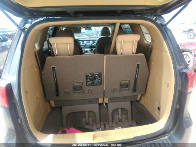 KNDMB5C12F6042561 KIA SEDONA LX