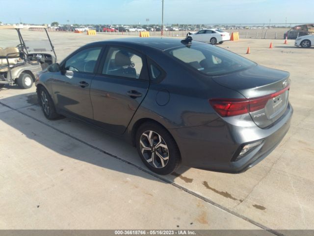 3KPF24ADXME362704 KIA Forte Lxs
