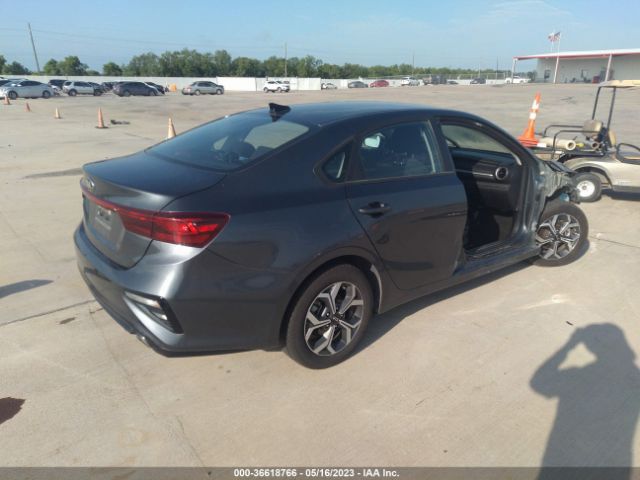 3KPF24ADXME362704 KIA Forte Lxs